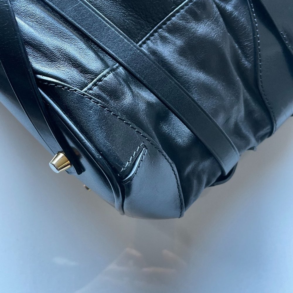 Burberry Black Leather Shoulder Bag - Picture 16 of 16